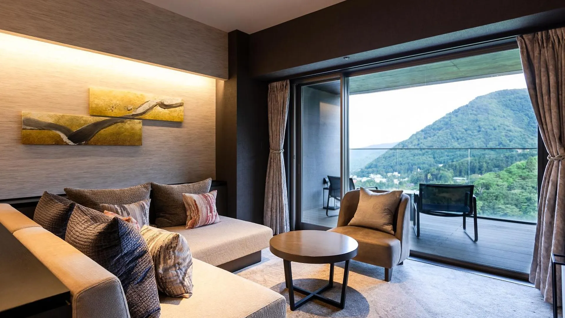 ***** Ryokan Hotel Hakone Gora Karaku Japón