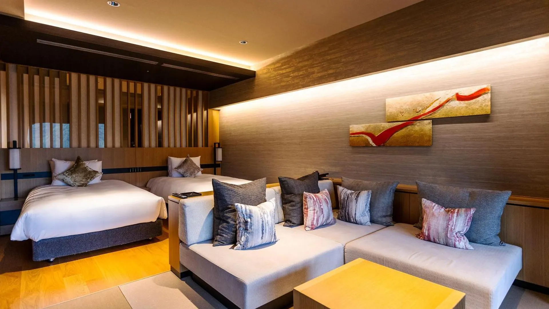 Ryokan Hotel Hakone Gora Karaku